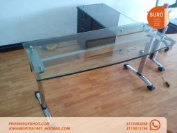 ESCRITORIOS DE VIDRIO EN L